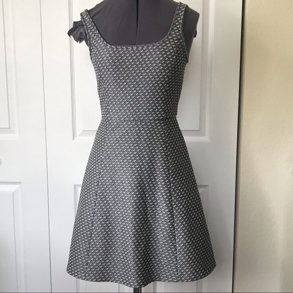 Theory Black and Gray Jacquard Trekana Fit and Flare Skater Dress, Size 2 🔴 - Picture 2 of 4